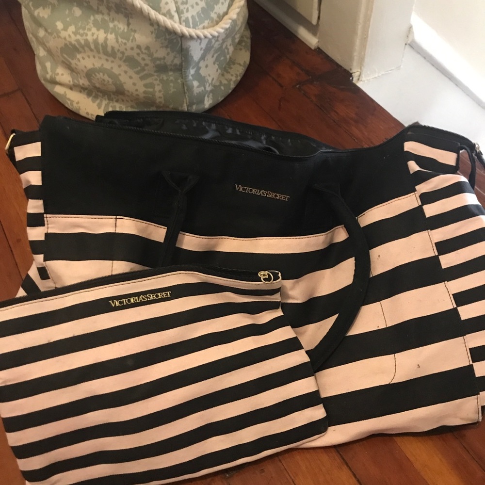 Victoria secret duffel